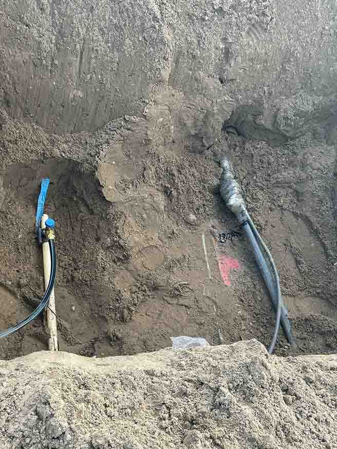 Kabel- en leidingwerk in uitgraving